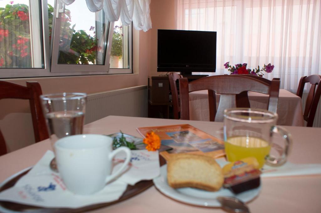 Dionisos Hotel Mytikas  Eksteriør billede