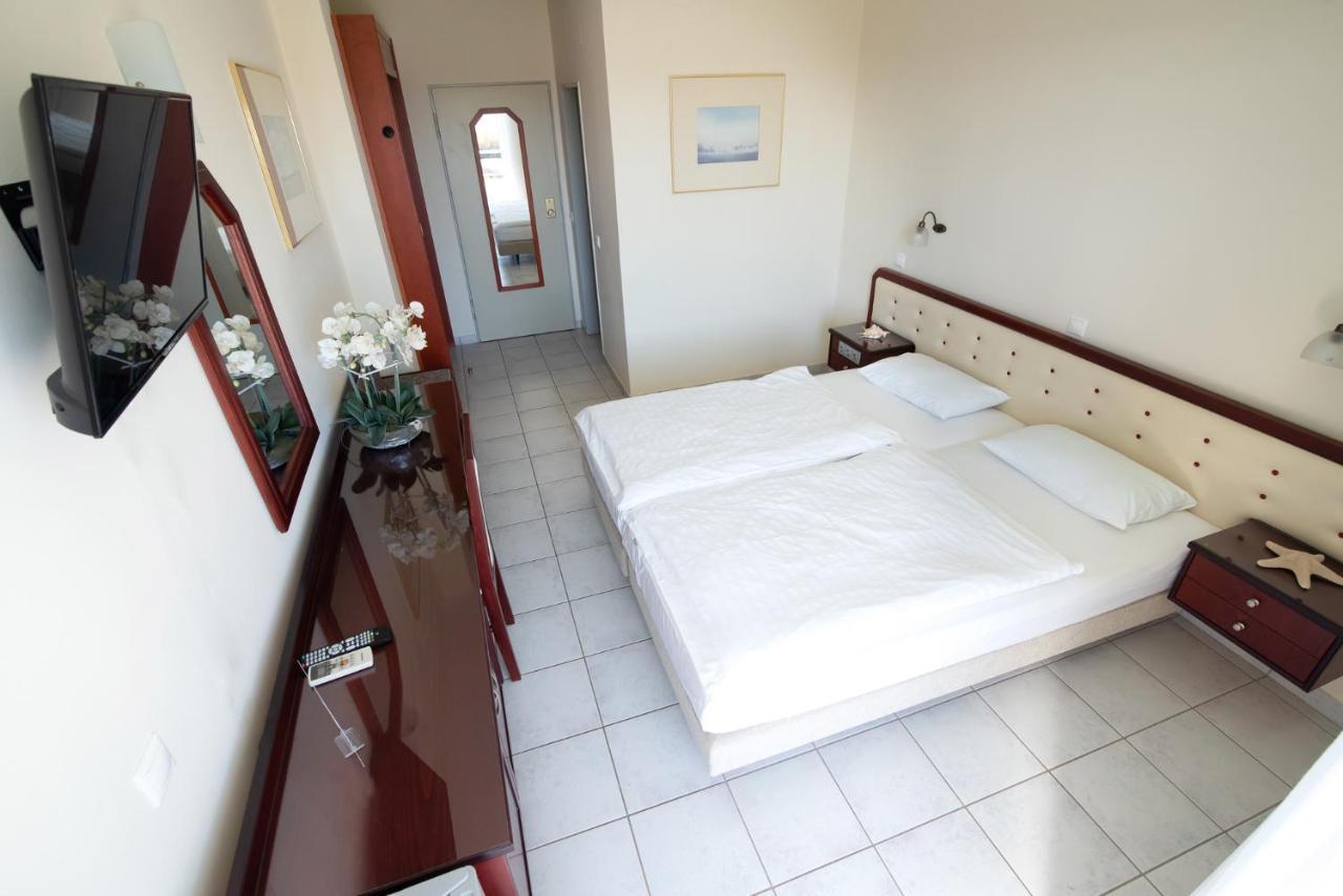 Dionisos Hotel Mytikas  Eksteriør billede